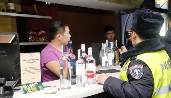 Сансар орчимд нийт 69 баар цэнгээний газар ажиллаж байна