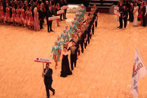 “Moon dance” хамтлаг ДАШТ-д оролцож V байр эзэлжээ