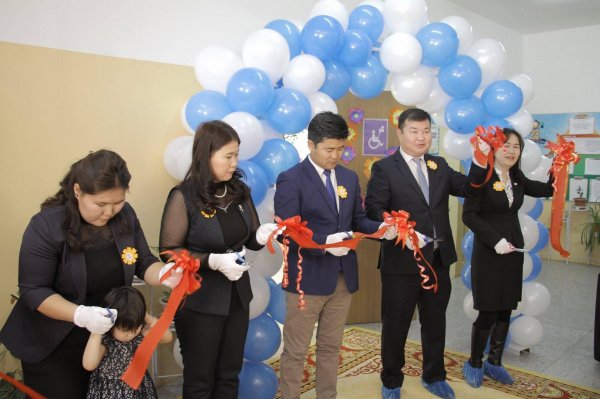 ХӨГЖЛИЙН БЭРХШЭЭЛТЭЙ ХҮҮХДҮҮД СУРАЛЦАХ ТУСГАЙ АНГИТАЙ БОЛЛОО