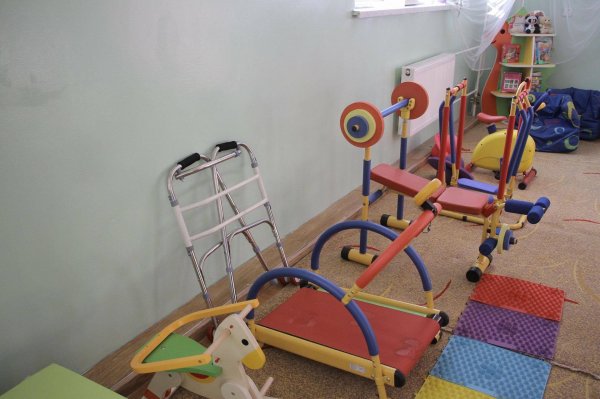 ХӨГЖЛИЙН БЭРХШЭЭЛТЭЙ ХҮҮХДҮҮД СУРАЛЦАХ ТУСГАЙ АНГИТАЙ БОЛЛОО