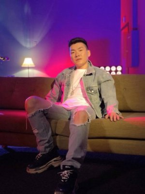 Дуучин Д.Болдын 5 дахь бие даасан   “12 Ертөнц” тоглолт