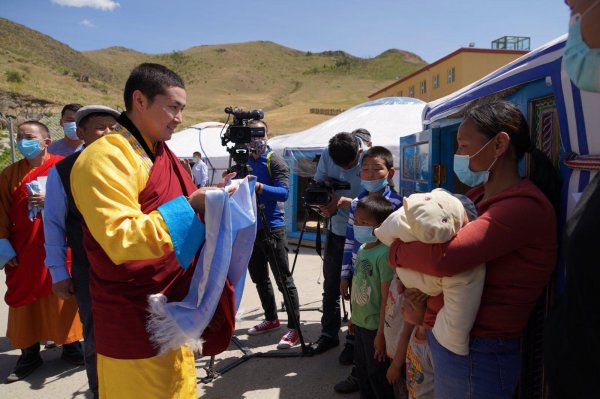 НАРО БАНЧЭН ГЭГЭЭНТЭН ТАВАН АЙЛД ӨРГӨӨ ЦАГААН ГЭР ӨРГӨЛӨӨ